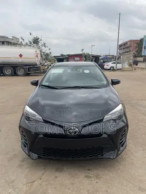 Toyota Corolla SE (1.8L 4cyl 2A) 2018 Black