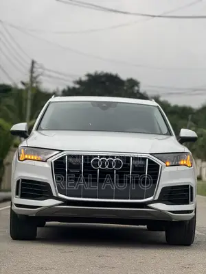 Audi Q7 Premium Plus 2024 White