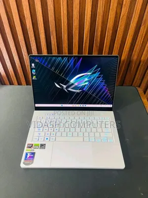 New Laptop Asus ROG Zephyrus G16 16GB AMD Ryzen 9 SSD 512GB