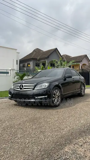 Mercedes-Benz C250 2013 Black