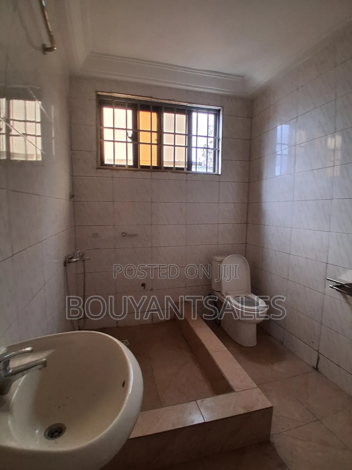 3bdrm Apartment in Abokobi, Boi for rent
