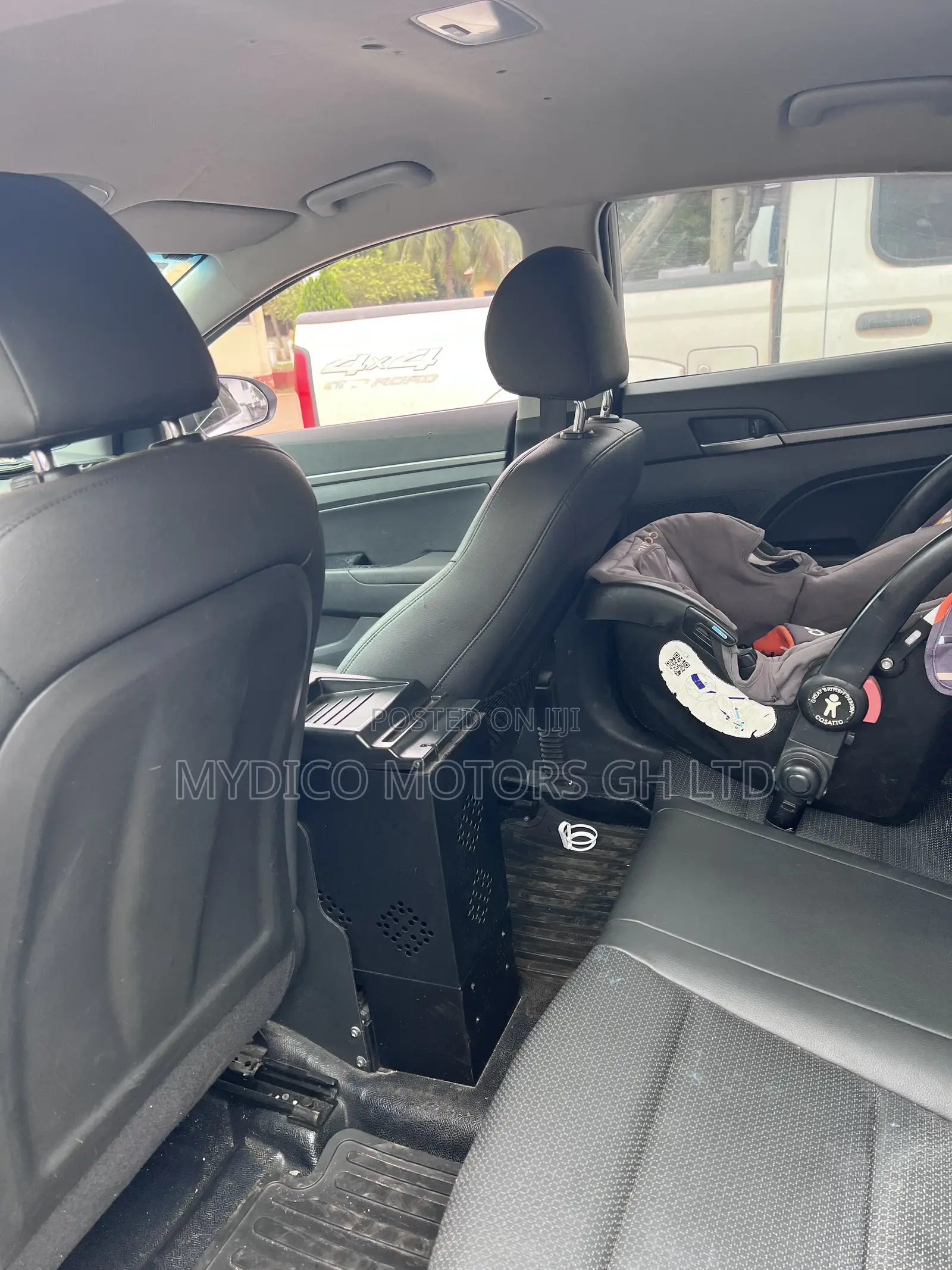 Hyundai Avante 2018 White