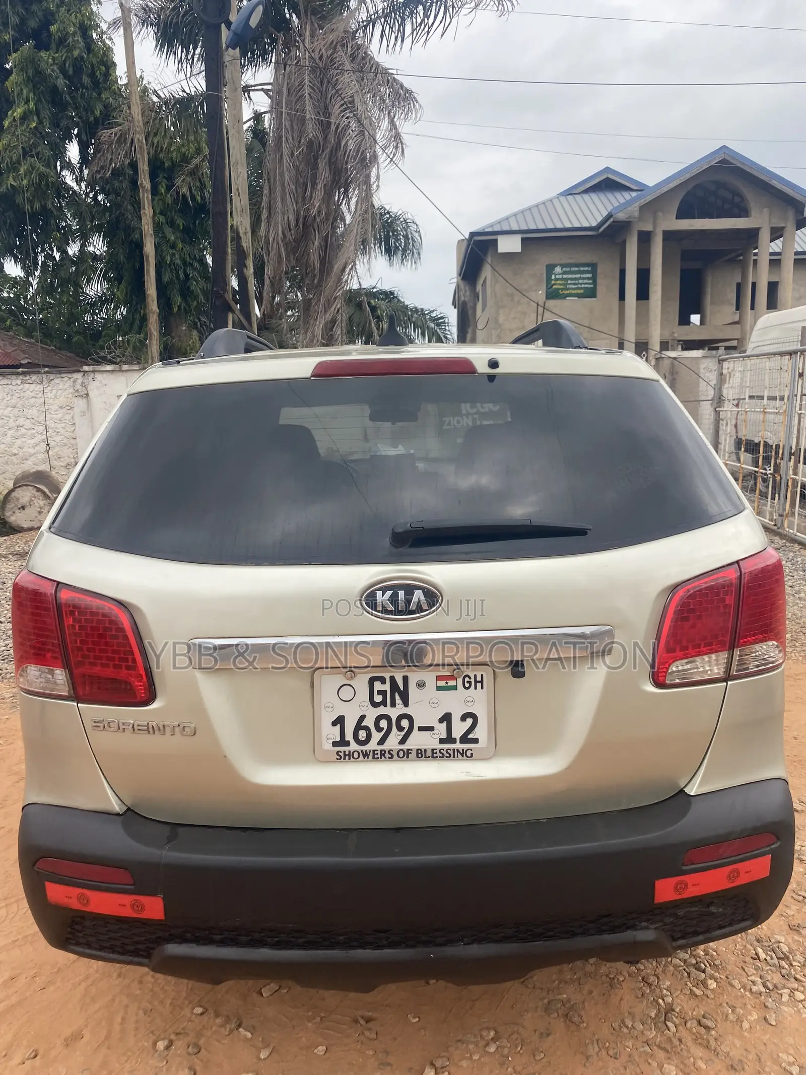 Kia Sorento 2011 Gold
