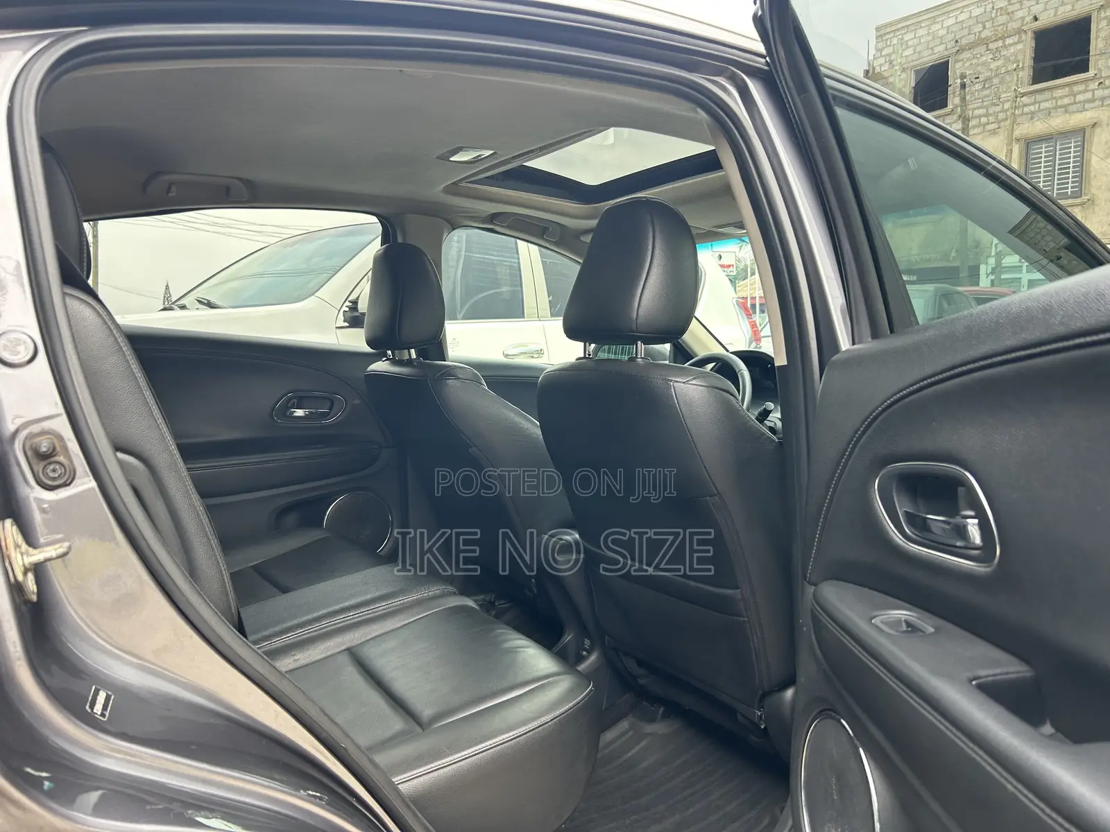 Honda HR-V 4dr SUV (1.5L 4cyl CVT) 2016 Gray