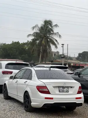 Mercedes-Benz C250 2014 White