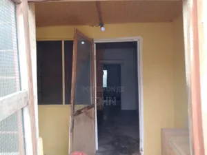 1bdrm Room & Parlour in Survivorestates, Manhean for rent