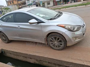 Hyundai Elantra 2013 Silver