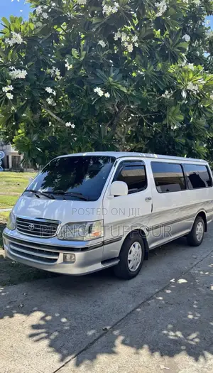 Toyota HiAce 2006 Silver