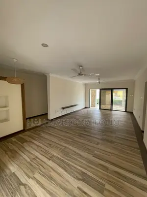 3bdrm House in Community 22, Tema Metropolitan for sale