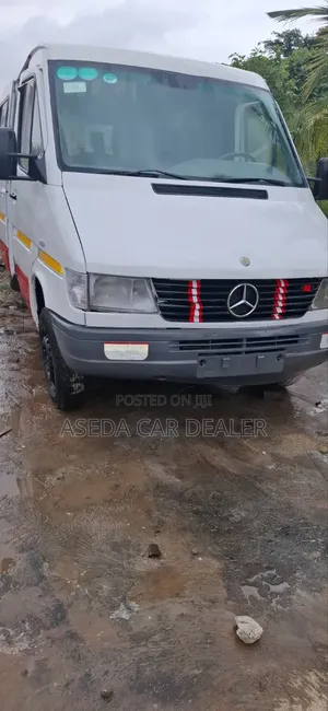 Mercedes-Benz Sprinter 2012 White