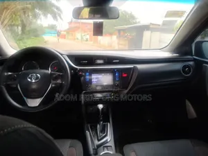 Toyota Corolla 2017 Black