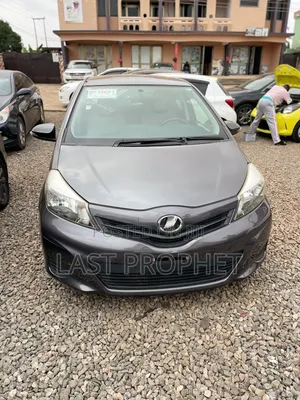 Toyota Vitz 2012 Gray