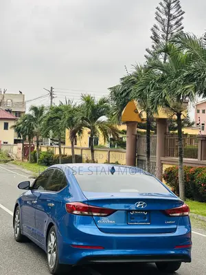 Hyundai Elantra SE Sedan FWD (1.8L 4cyl 6A) 2016 Blue