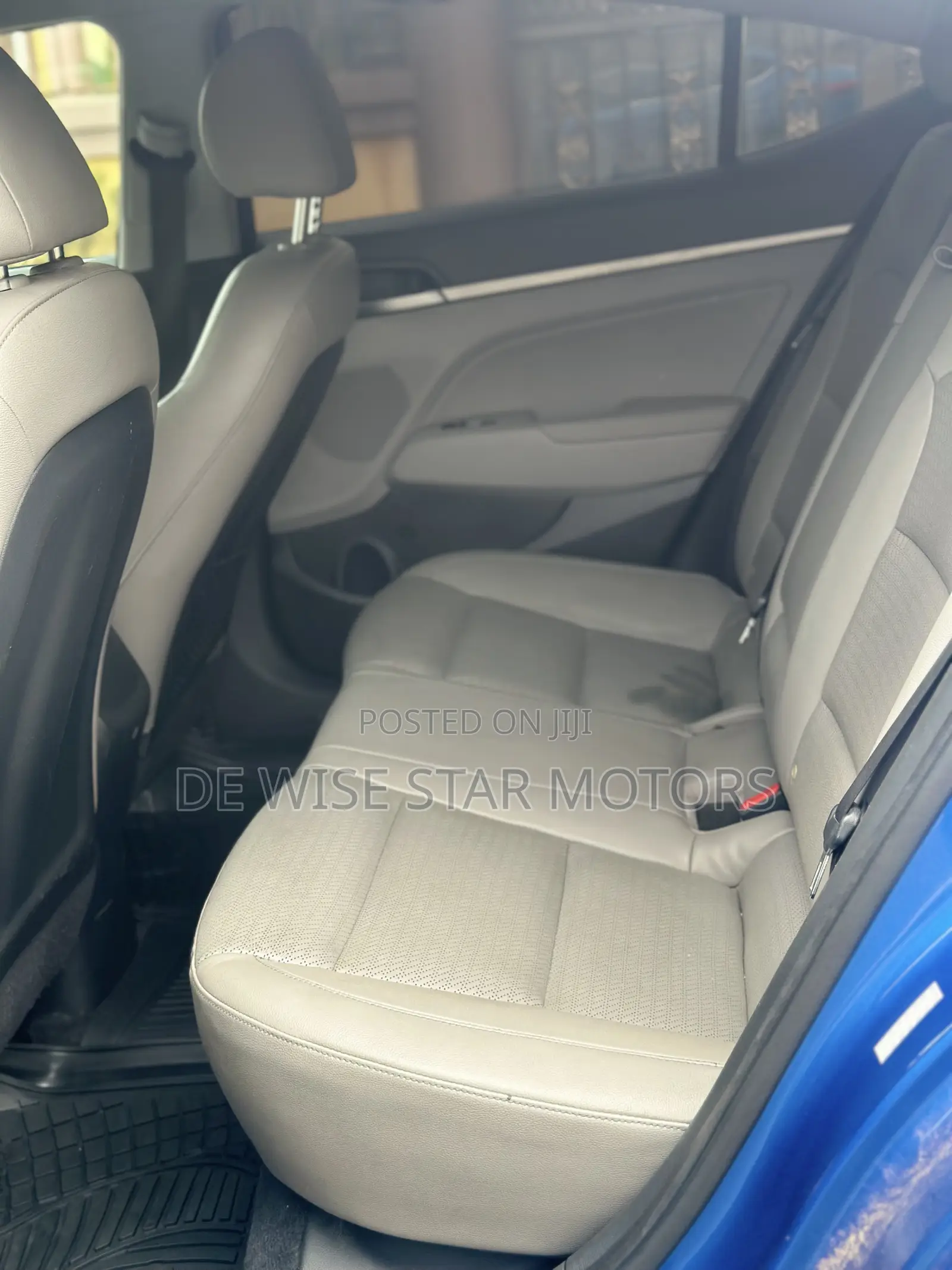 Hyundai Elantra SE Sedan FWD (1.8L 4cyl 6A) 2016 Blue