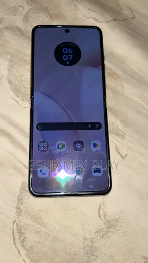 Motorola Razr 2022 128 GB Pink