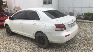 Toyota Belta 2012 Gray