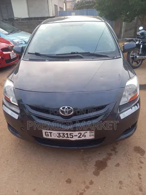 Toyota Yaris 2011 Gray
