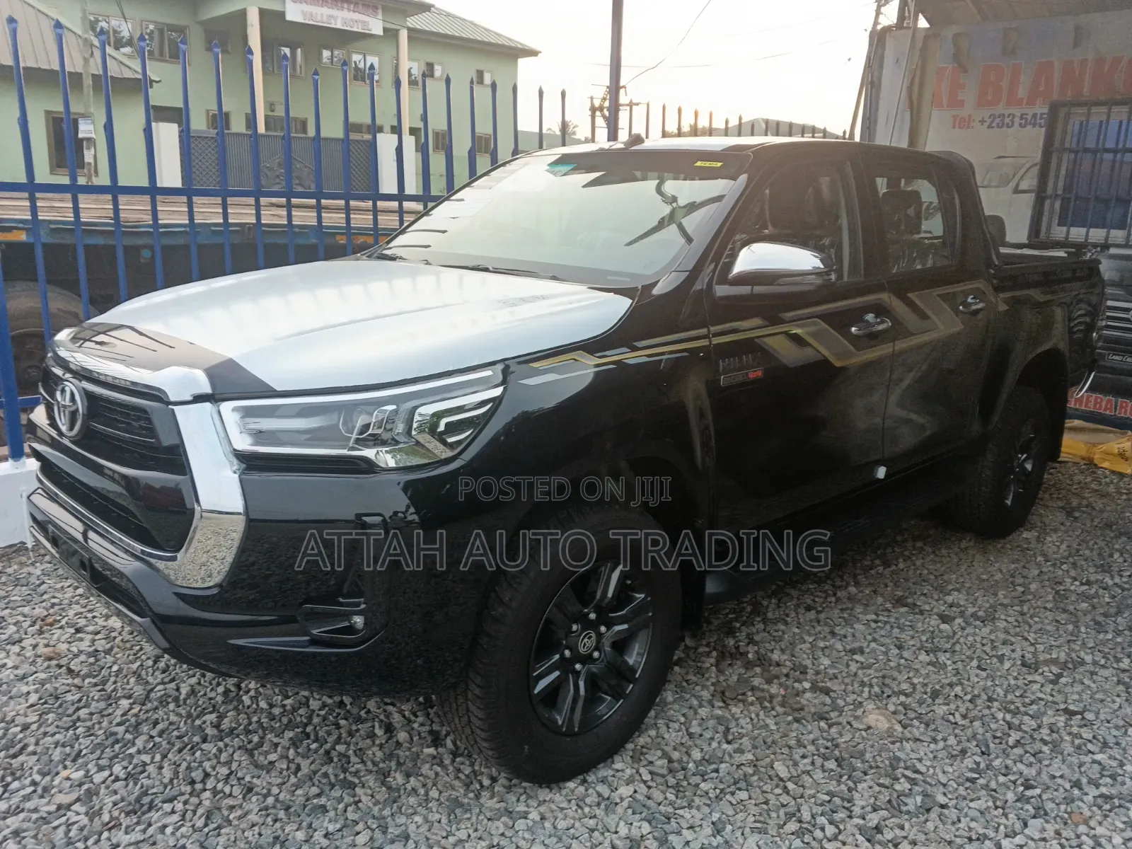 Toyota Hilux 2025 Black