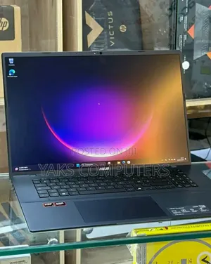 New Laptop Asus VivoBook W202 16GB AMD Ryzen 7 SSD 512GB