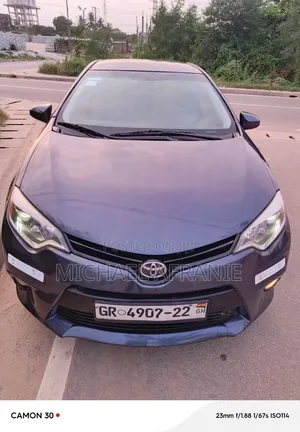 Toyota Corolla 2015 Blue