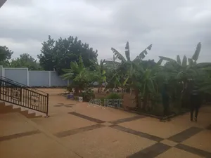 5bdrm House in Apire Ampatia, Atwima Kwanwoma for rent