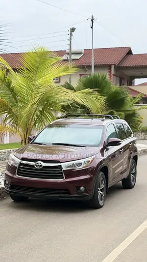 Toyota Highlander Limited 4x2 V6 (3.5L 6cyl 8A) 2017 Red