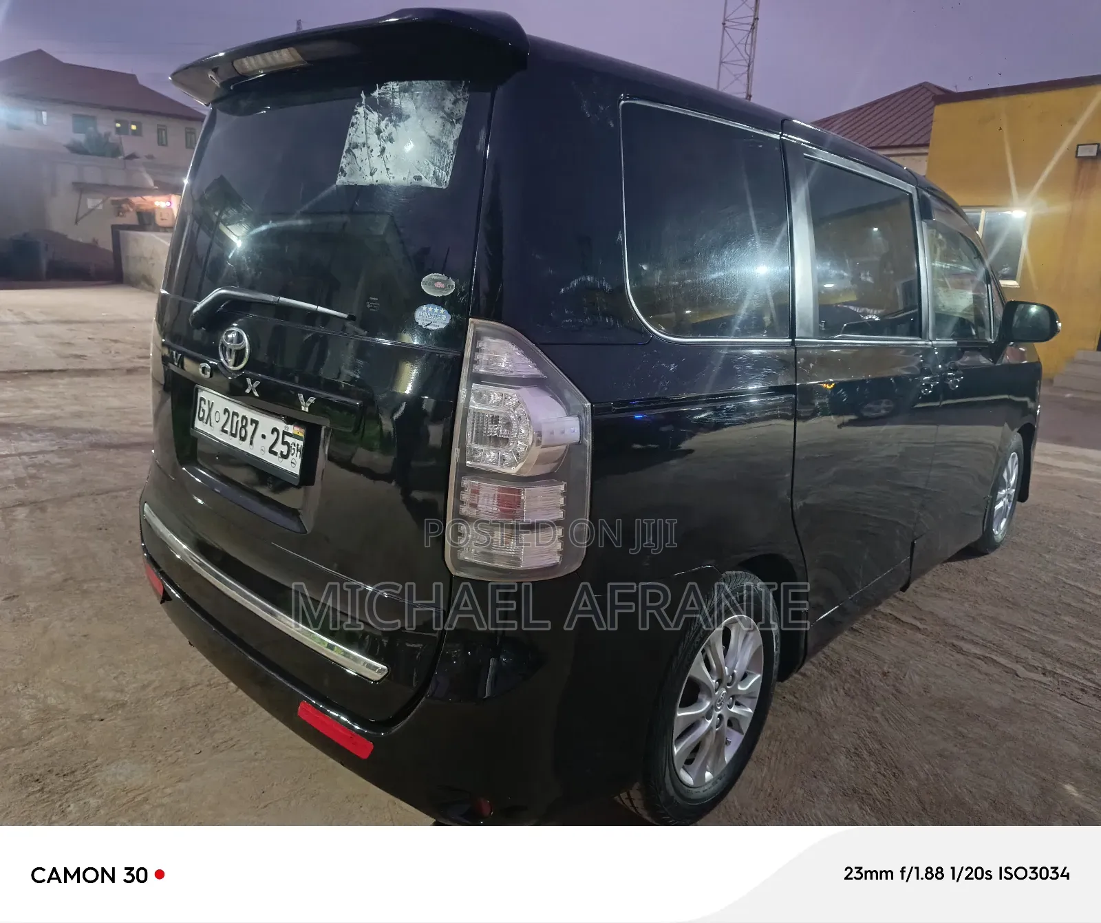 Toyota Voxy V 4WD 7-Seater 2010 Black