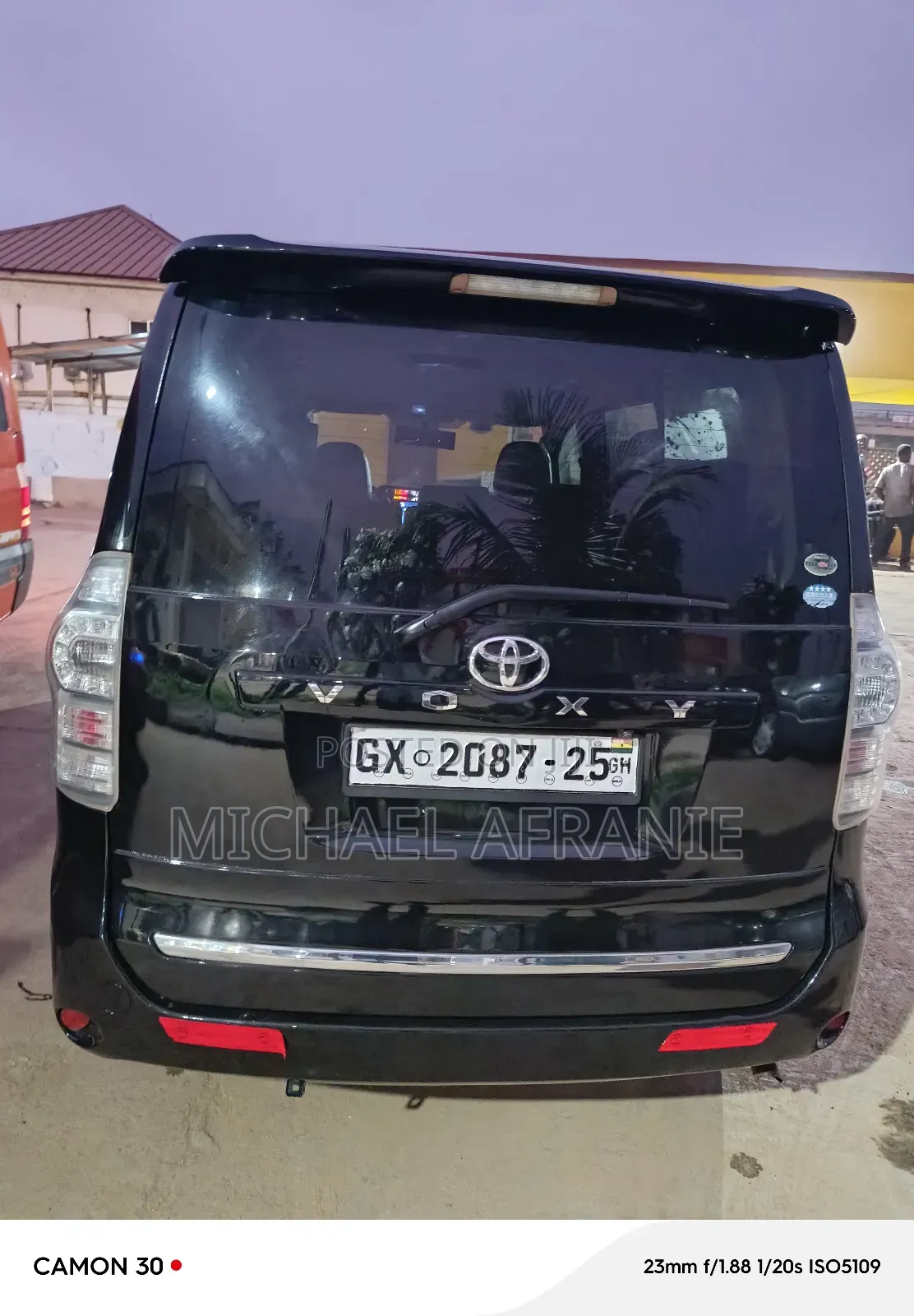 Toyota Voxy V 4WD 7-Seater 2010 Black