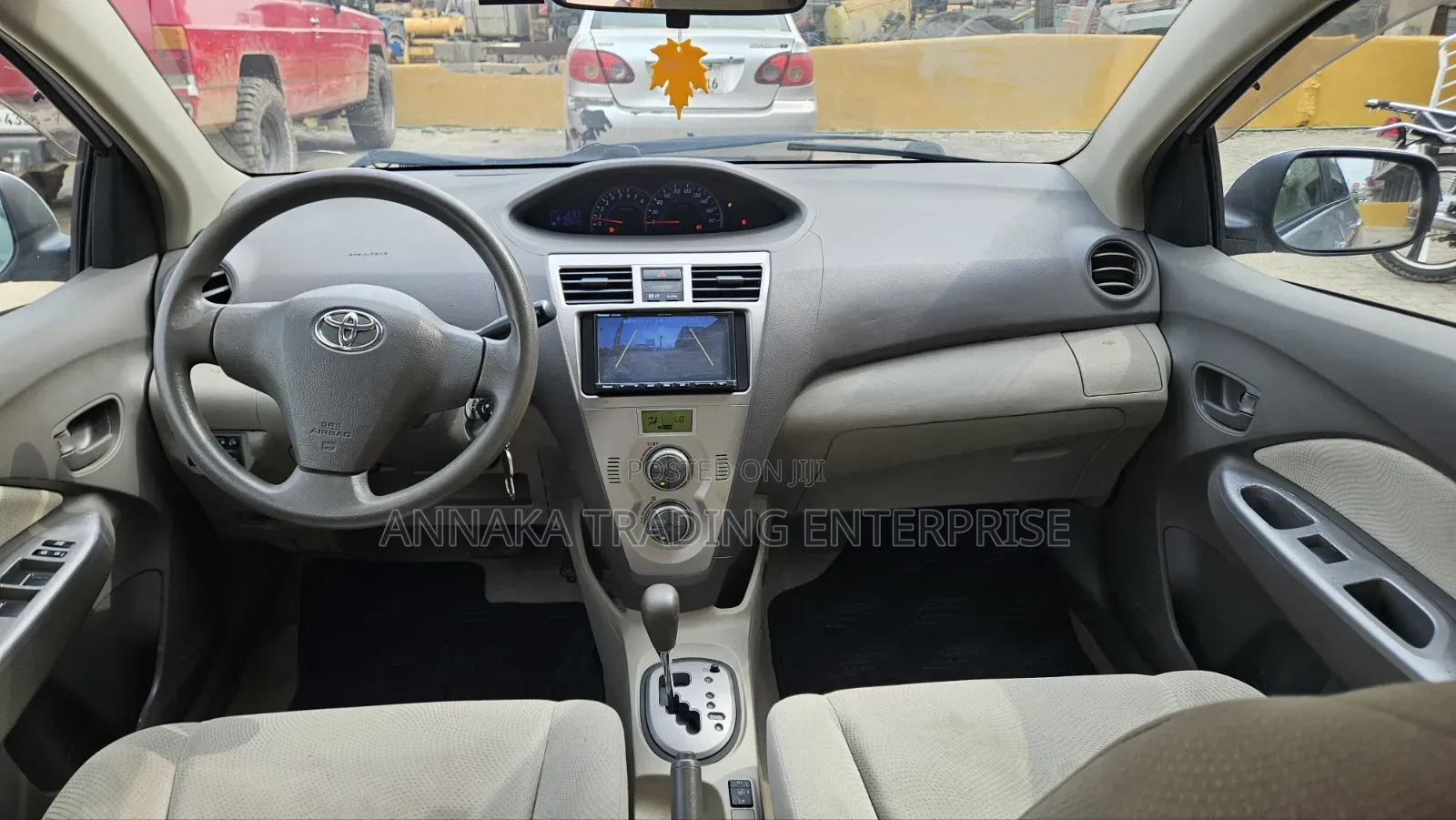 Toyota Belta 2010 Silver