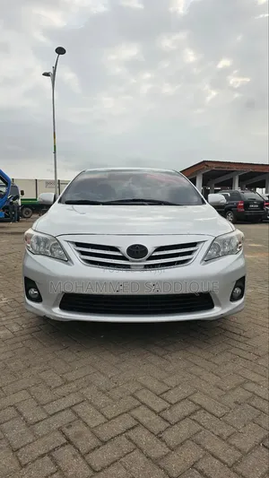 Toyota Corolla Altis 2013 Silver