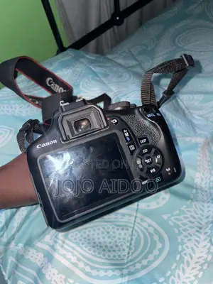 Canon EOS Rebel T7
