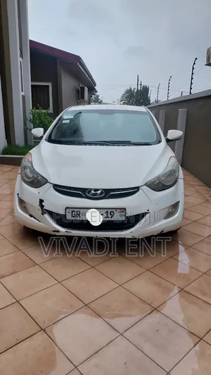 Hyundai Elantra 2013 White