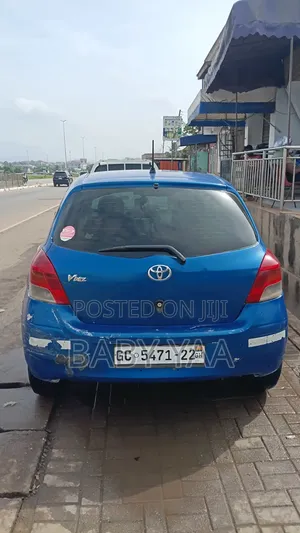 Toyota Vitz 1.0 FWD 5dr 2010 Blue