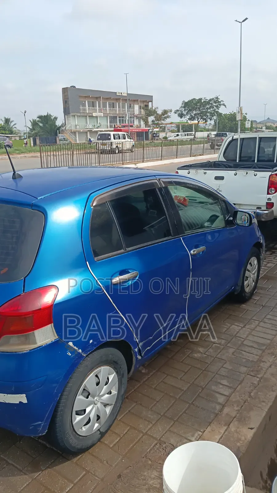 Toyota Vitz 1.0 FWD 5dr 2010 Blue