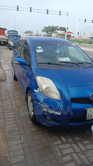 Toyota Vitz 1.0 FWD 5dr 2010 Blue