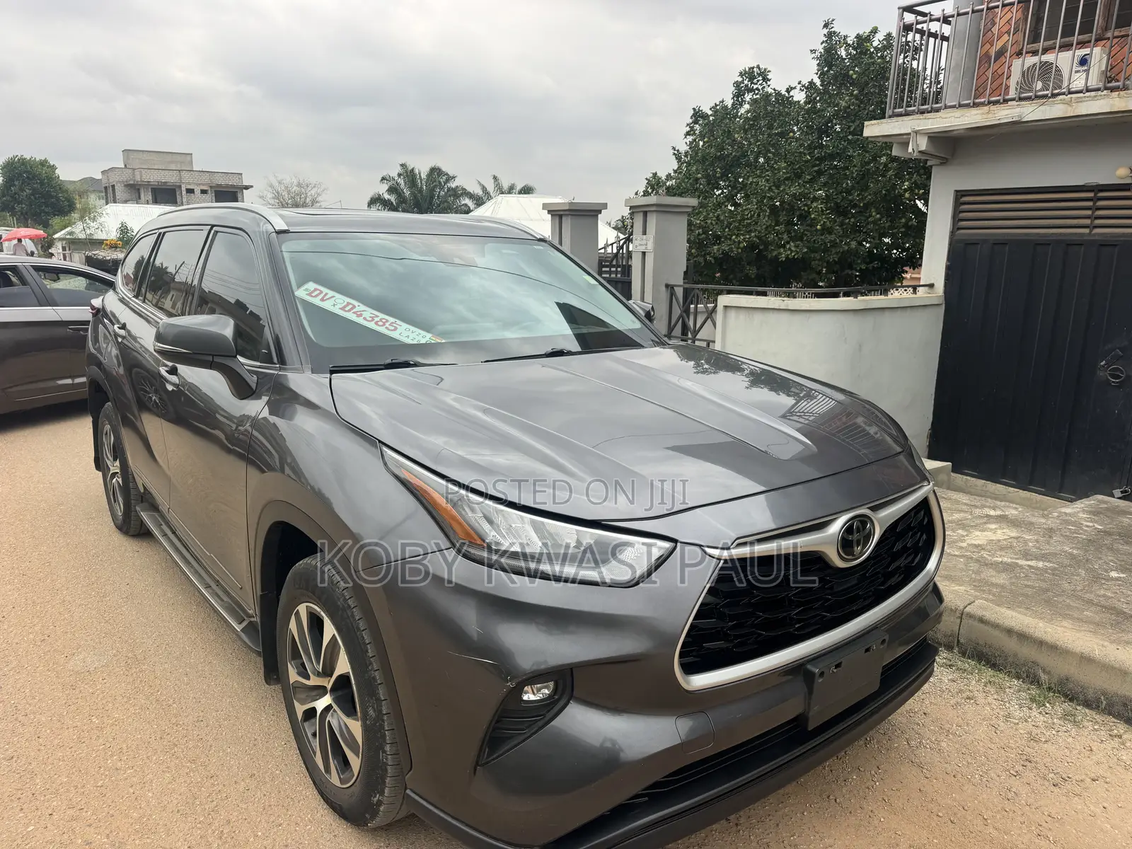 Toyota Highlander XLE 2022 Gray