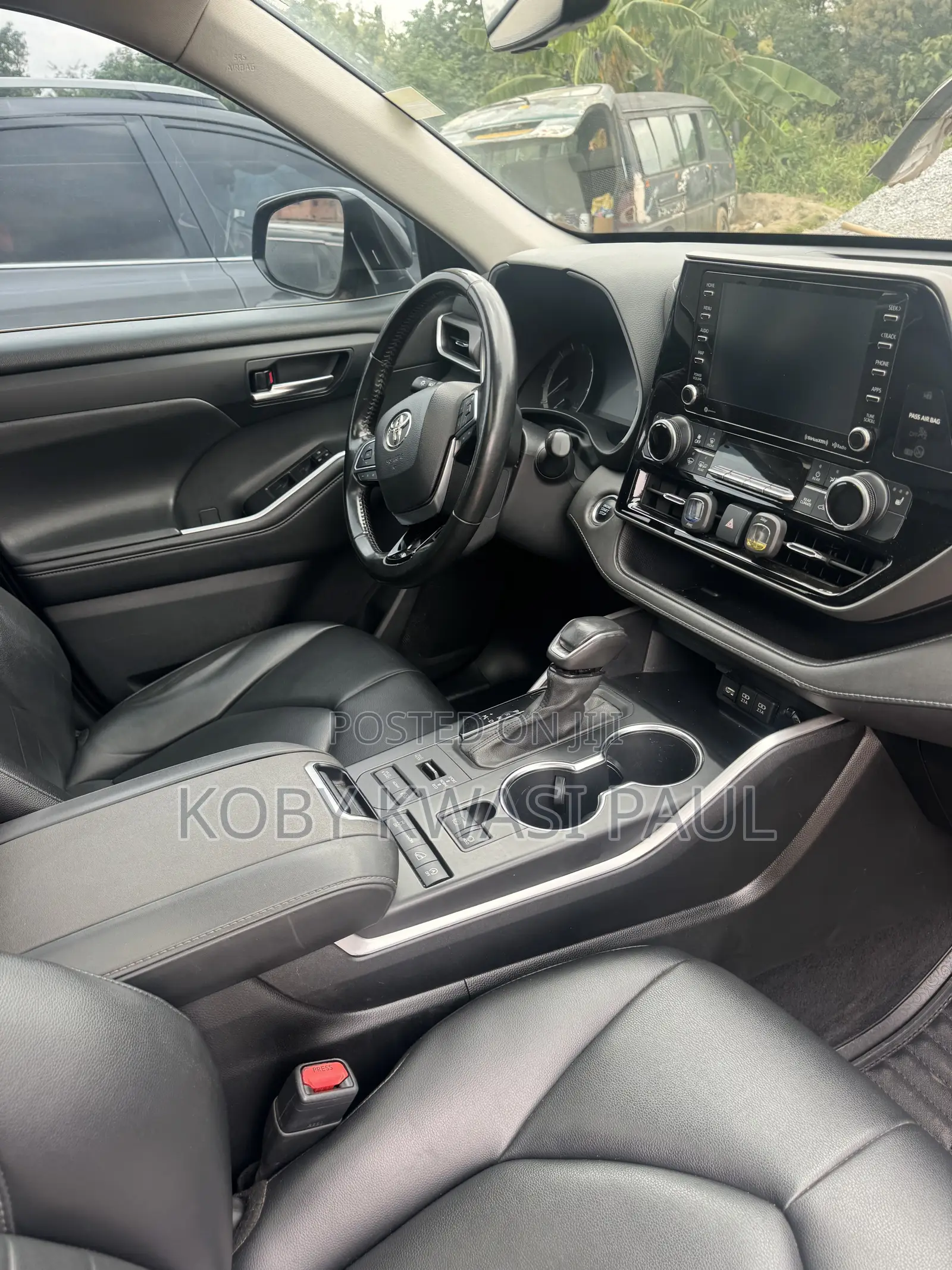 Toyota Highlander XLE 2022 Gray