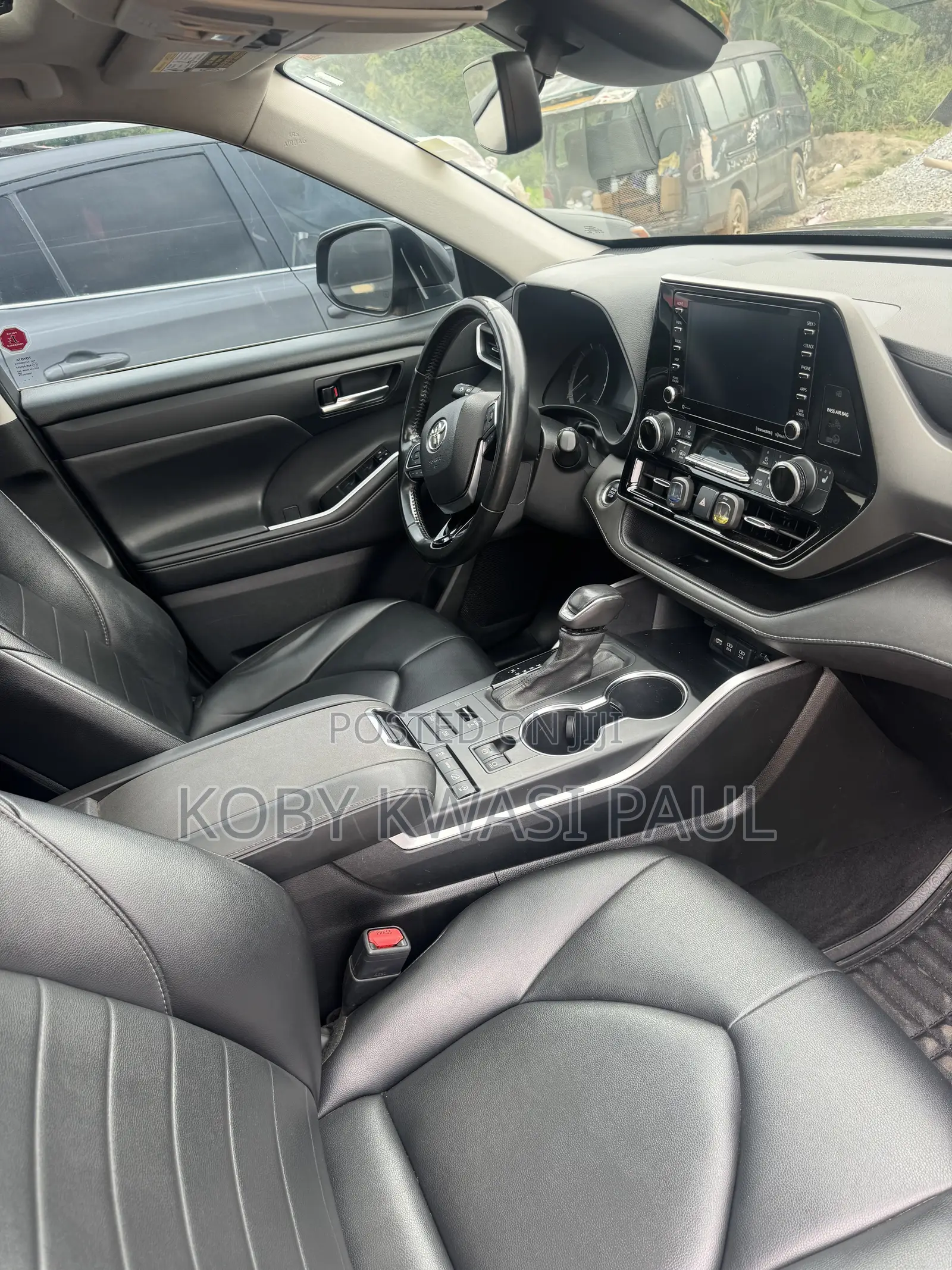 Toyota Highlander XLE 2022 Gray