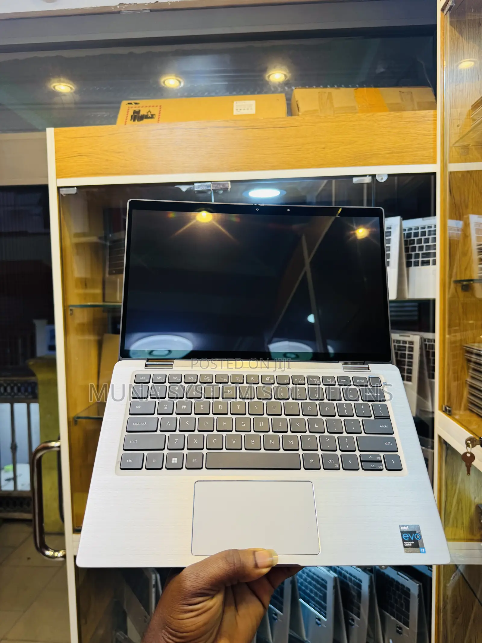 Laptop Dell Inspiron 13 7320 2-in-1 16GB Intel Core i7 SSD 512GB