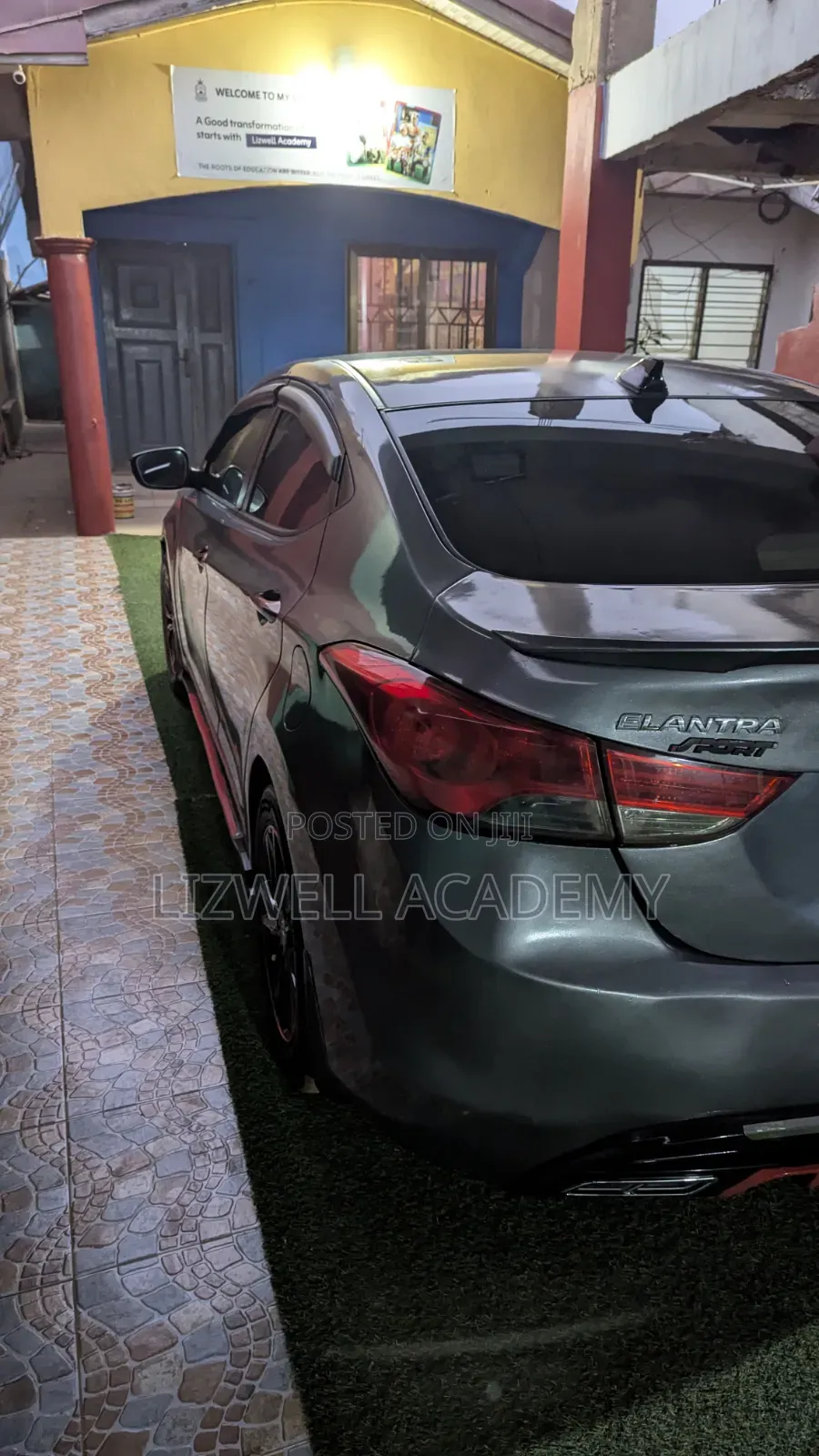 Hyundai Elantra SE 4dr Sedan (1.8L 4cyl 6A) 2014 Gray