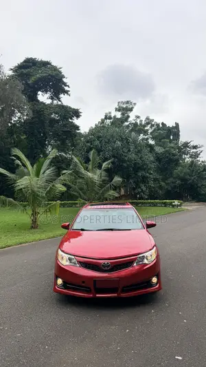Toyota Camry XLE 4dr Sedan (2.5L 4cyl 6A) 2014 Red