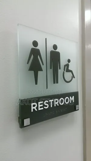 3D and 2D Signage