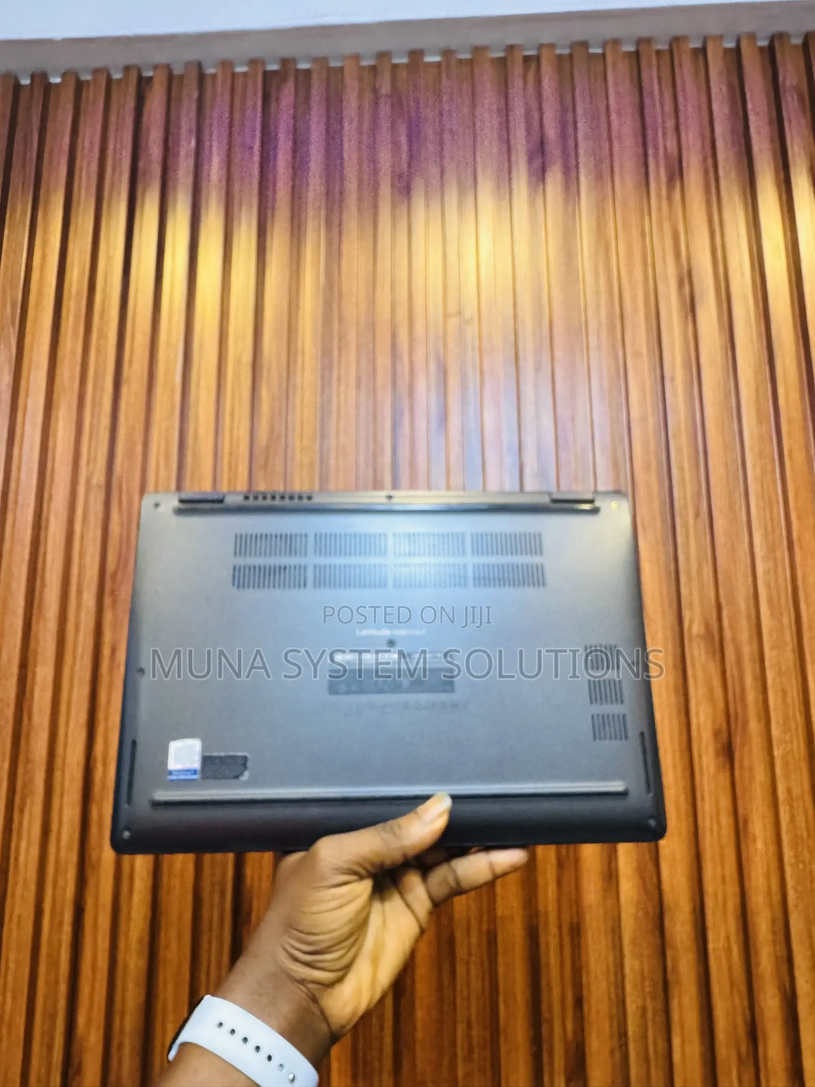 Laptop Dell Latitude 5300 2-in-1 16GB Intel Core i7 SSD 256GB