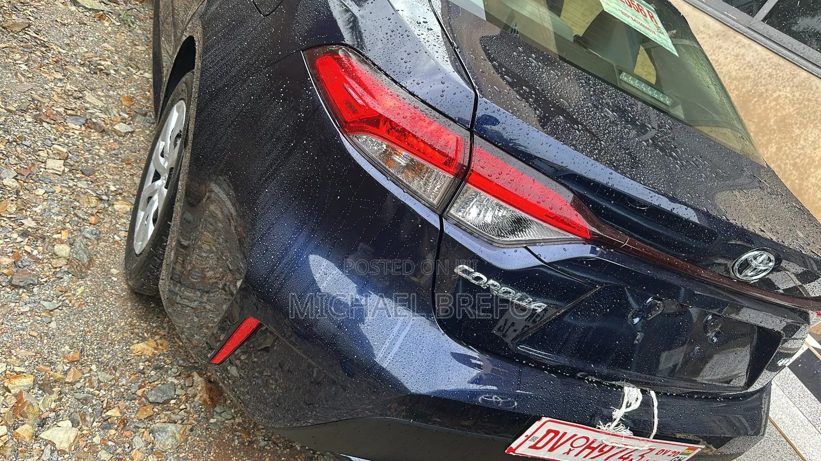 Toyota Corolla LE 2021 Blue