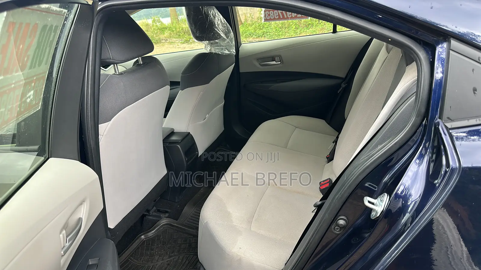 Toyota Corolla LE 2021 Blue