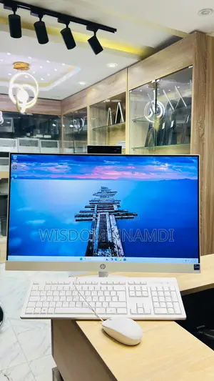 New Desktop Computer HP AiO 27 8GB Intel Core i7 SSD 512GB