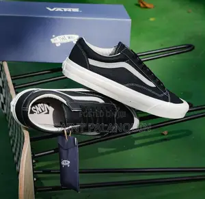 Vans Old Skool LX Sneakers