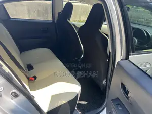 Toyota Vitz 1.3 AWD 5dr 2013 Gray