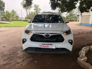 Toyota Highlander XLE AWD 2020 White