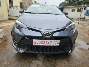 Toyota Corolla SE (1.8L 4cyl 6M) 2018 Gray
